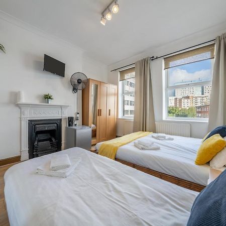 Aparthotel The Buross - Aldgate Londra Esterno foto
