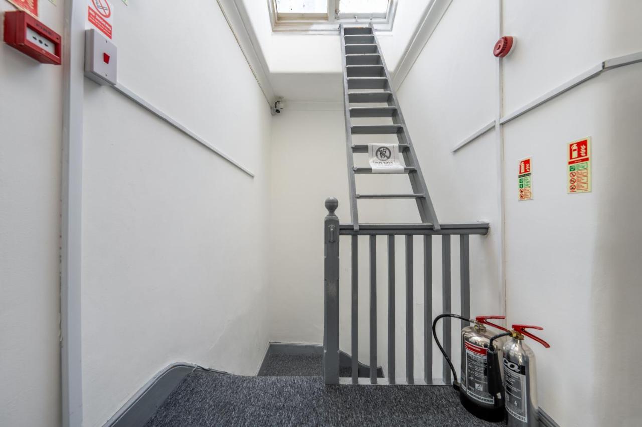 Aparthotel The Buross - Aldgate Londra Esterno foto